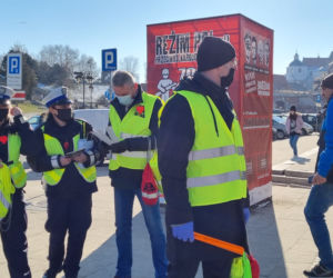W walentynki policja przypomina, że kochać musimy się też na drodze