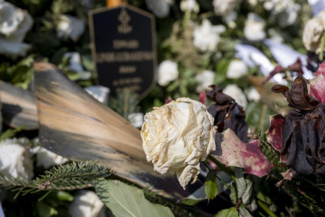 Tak wygląda teraz grób Edwarda Linde-Lubaszenko