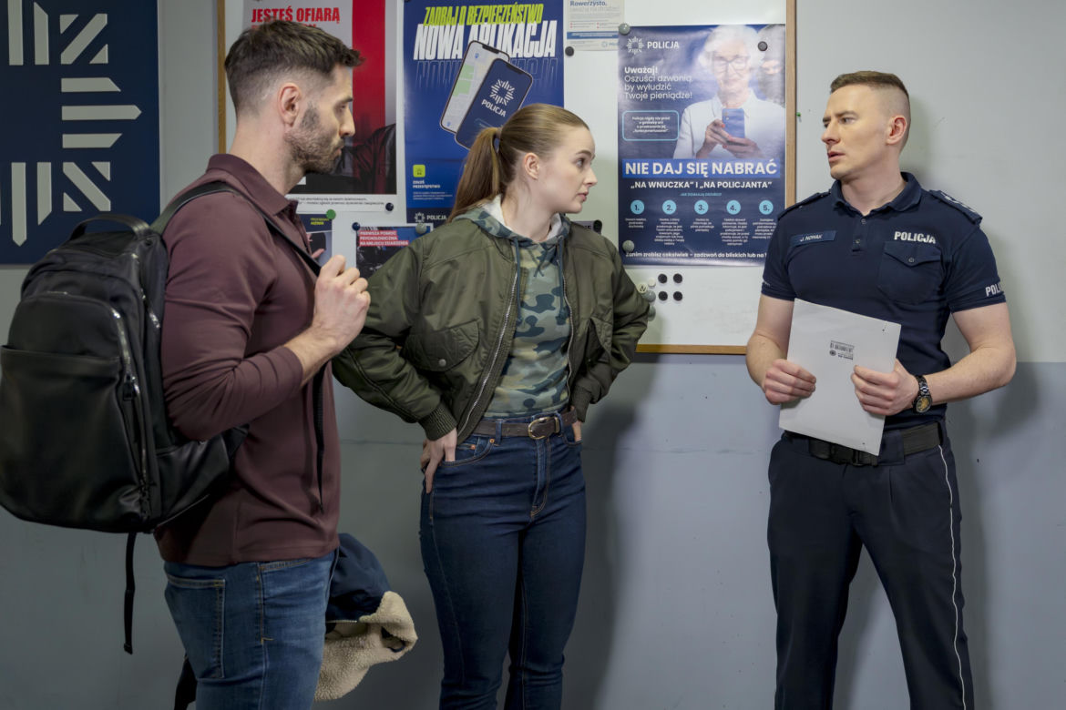 Policjantki i Policjanci, odcinek 1389: nieznany narkotyk z sieci powala kolejnych nastolatków, a policjanci rozpoczynają poszukiwania dilera