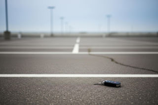 Kradzież samochodu w Kościanie. Co jeszcze zrobił złodziej?