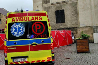 Śmierć na chodniku. Tragiczny wypadek sparaliżował Bardo