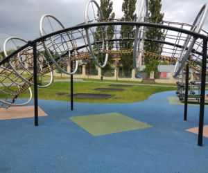 Plac zabaw w Parku Strzeleckim w Tarnowie