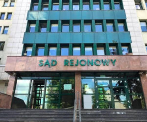 Trzech nastolatków skatowało dwóch mężczyzn przy Kryształowej w Kielcach. Sąd rodzinny zadecyduje o ich losie