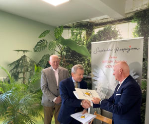 Umowa podpisana! Może ruszać rozbudowa Sądeckiego Hospicjum