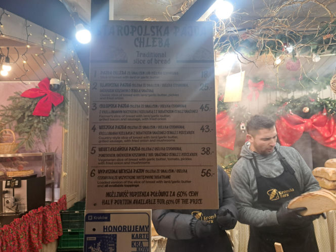 Jarmark Bożonarodzeniowy 2025 na Rynku Głównym w Krakowie. Jedzenie drogie jak nigdy