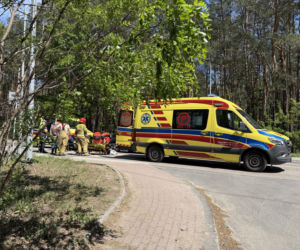 65-latka potrącona na pasach pod Legionowem. Kobieta trafiła do szpitala