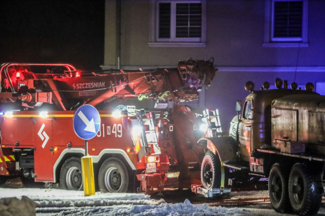 Wyciągnęli 63-letnią maszynę do odśnieżania
