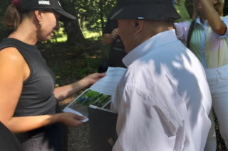 Eksperci z georadarem przeszukują Park Sanguszków. Szukają zaginionych żołnierzy
