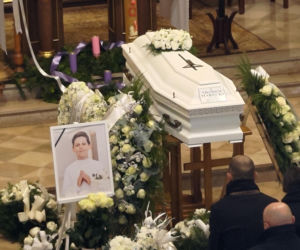 Pogrzeb 11-letniego aktora. Nikodem Marecki spoczął w białej trumnie. Żegnały go tłumy