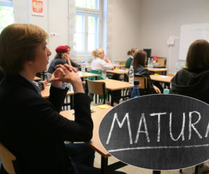 Matura była prosta! Warszawscy uczniowie skończyli egzamin z uśmiechem na ustach