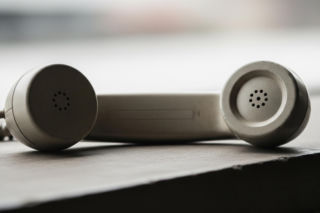 Oszustwa na legendę w Warszawie. Jak przestępcy wyłudzają miliony złotych?