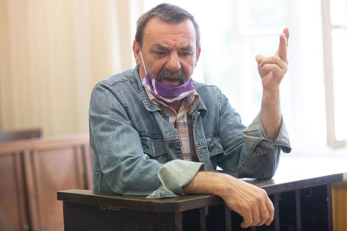 Chrześniak chciał nas zarąbać tasakiem
