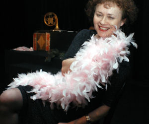 Pamiętacie jej debiut w Czterdziestolatku? Tak przez dekady zmieniała się Joanna Szczepkowska