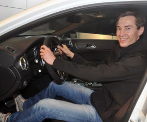Kamil Stoch w Mercedesie GLA 45 AMG