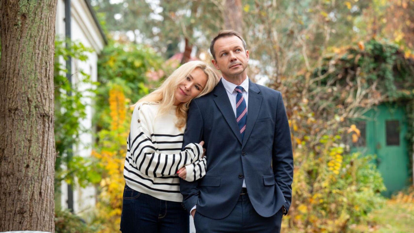Barwy szczęścia odc. 3147. Karolina (Marta Dąbrowska), Bruno Stański (Lesław Żurek)