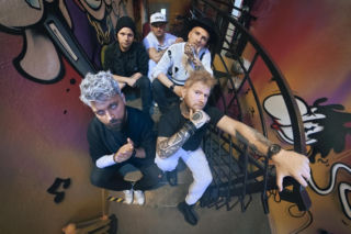 Nowy singiel SNOWBLIND inspirowany książką Krzysztofa Uliasza  „Walka o lepsze jutro”! 