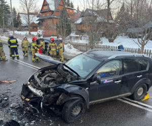 Zderzenie dwóch samochodów w Zakopanem. Jedna osoba poszkodowana