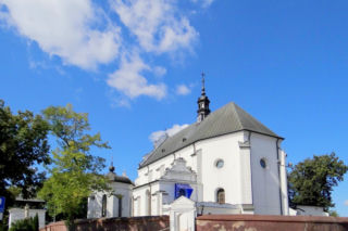 Jeden z najpiękniejszych pałaców znajduje się w województwie łódzkim. Jest dumą średniowiecznego miasta
