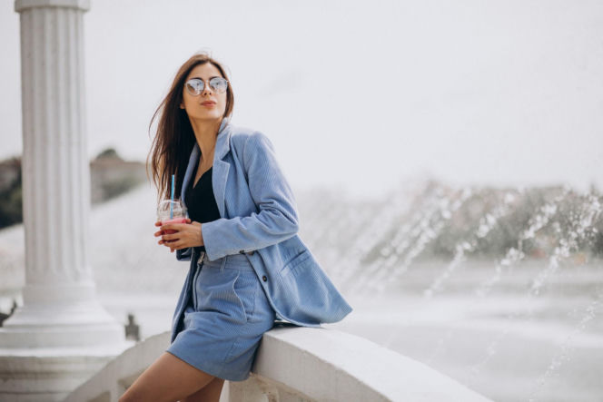 Te modowe trendy powrócą w 2026 roku. O niektórych wolelibyśmy zapomnieć