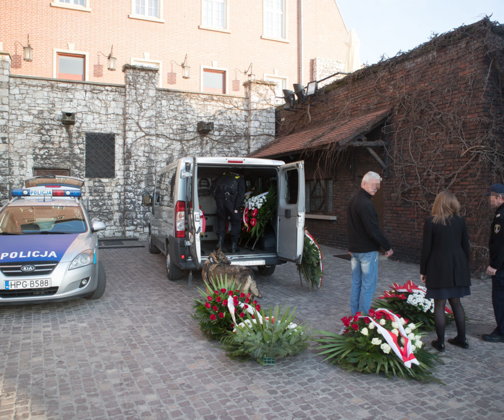 Marta Kaczyńska w ciąży na rocznicy smoleńskiej z ukochanym