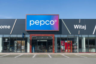 Wiosenny hit z Pepco za 90 złotych. Ten klasyk wygląda jak z drogiej sieciówki