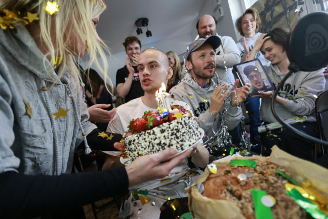 Były lokator mieszkania Łatwoganga ujawnia. Padło szokujące pytanie!