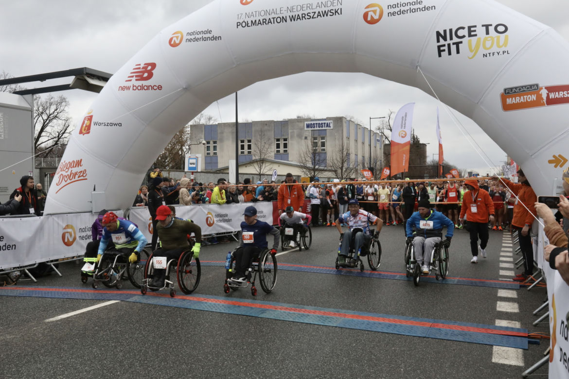 17. Półmaraton Warszawskie. Gigantyczne utrudnienia w stolicy. Ulicami przebiegnie 15 tysięcy osób!