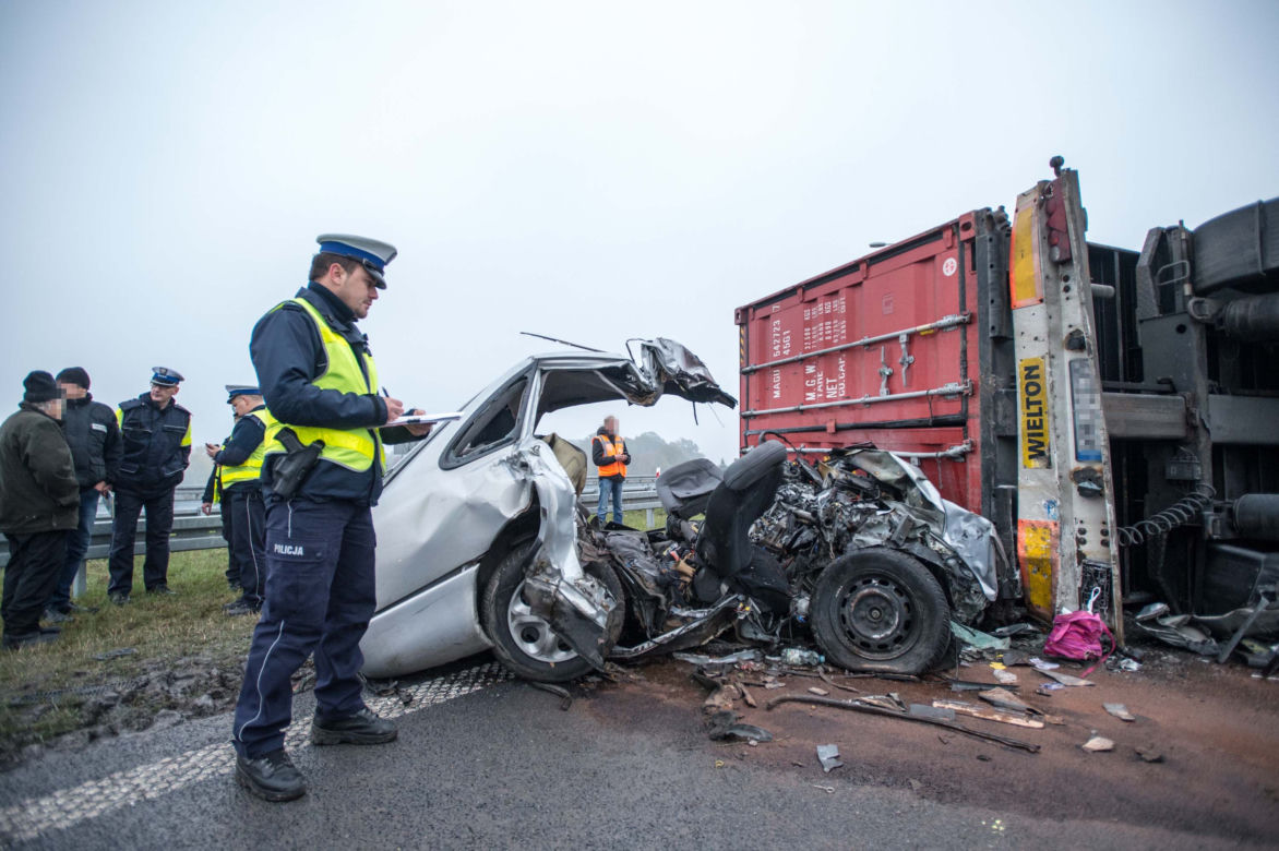 Tragiczny wypadek koło Włocławka na autostradzie A1. 5 osób nie żyje