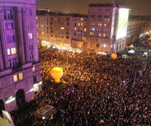 Sylwester w Warszawie sprzed lat. Tak stolica witała dawniej Nowy Rok