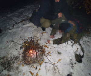 GDYNIA: Chciał się SPRAWDZIĆ ZIMĄ W LESIE, omal nie zamarzł. Miłośnik survivalu postawił na nogi WSZYSTKIE SŁUŻBY!