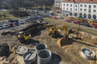 Łódź. Na Starym Rynku trwa remont. Na miejscu są też archeolodzy! Co takiego znaleźli?