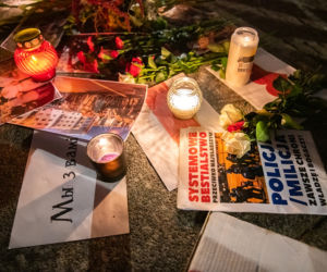 Manifestacja Białorusinów na rynku w Krakowie. Precz z Łukaszenką!
