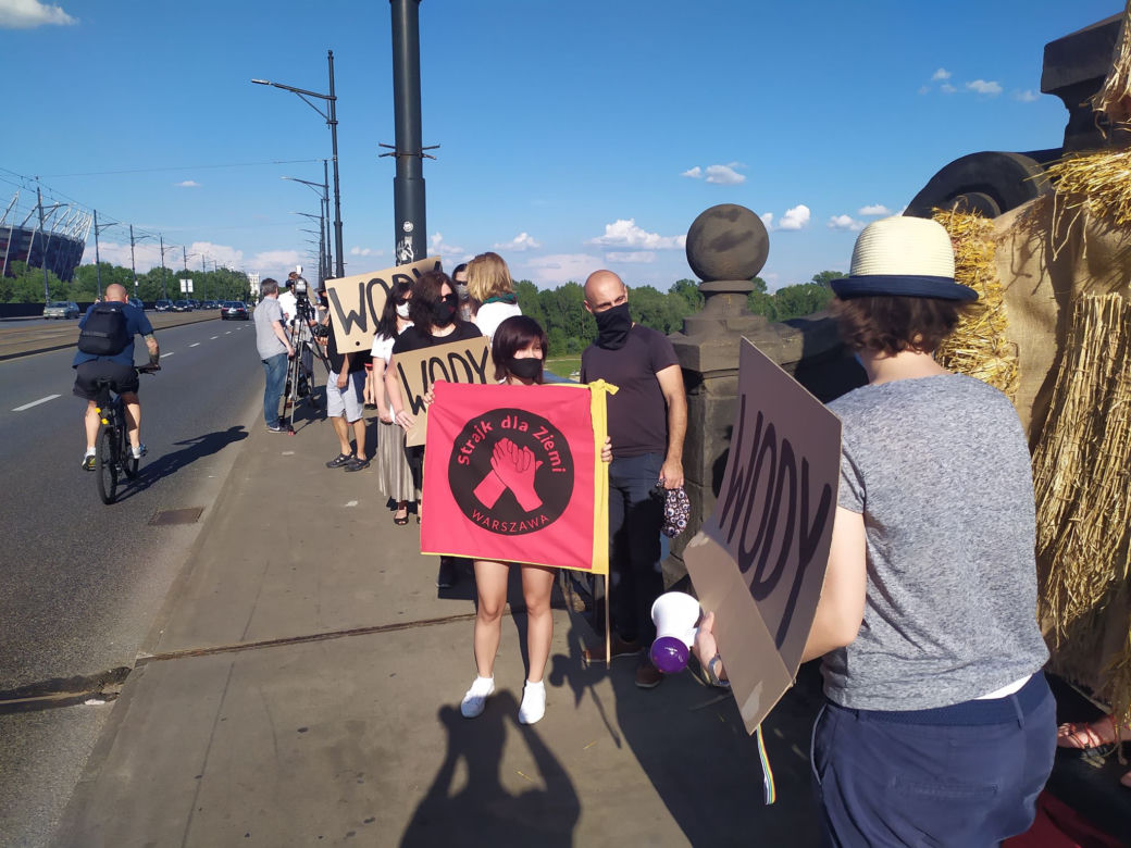 Aktywiści przypominają o suszy. Trwają protesty