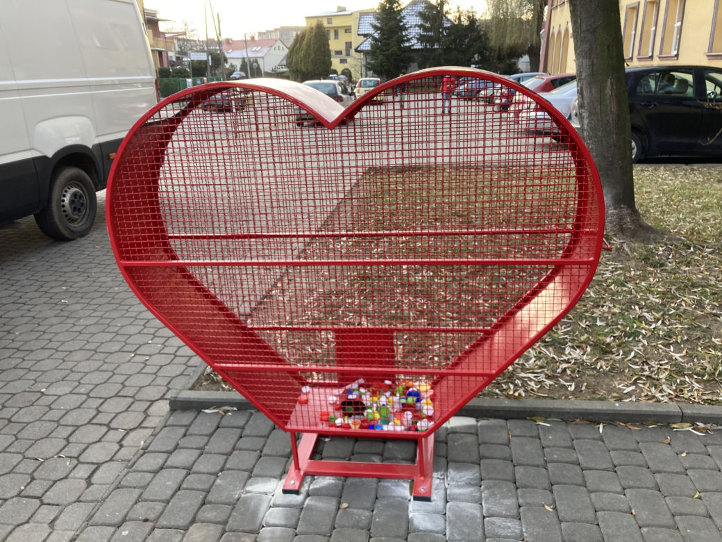 Serce na zakrętki przy SP 3