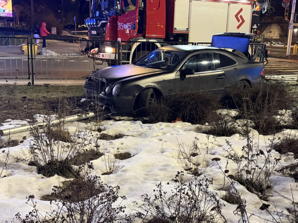Wypadek na Rondzie Żaba w Warszawie
