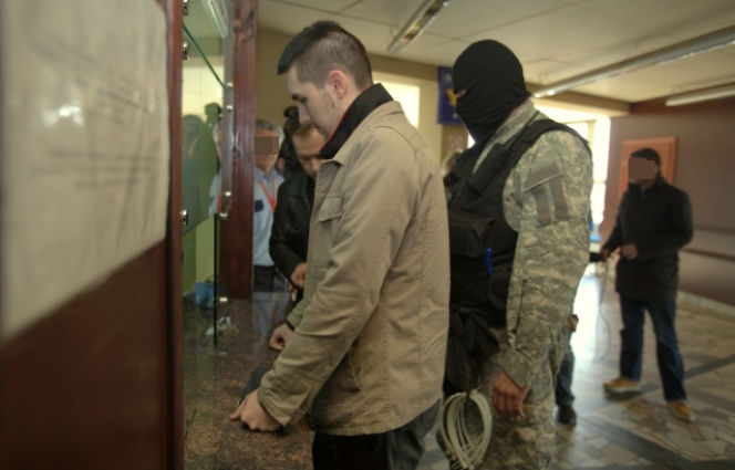 Bartłomiej WAŚNIEWSKI w PROKURATURZE w Katowicach. Ojciec Madzi wezwany w związku z WIZJĄ LOKALNĄ?