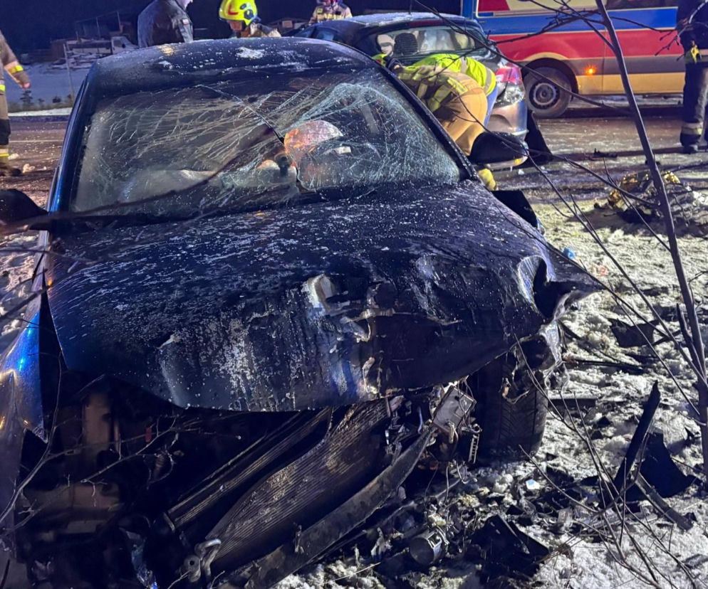 Zderzenie trzech aut na DW212 03.02.2026