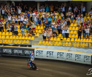 Apator Toruń - Polonia Bydgoszcz. Zdjęcia kibiców z Derbów Pomorza na Motoarenie