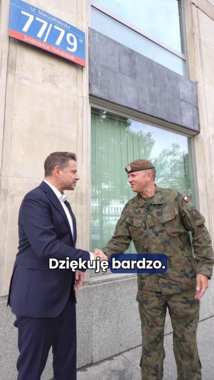 Warszawa pozbyła się dwóch budynków. Wzięło je wojsko i straż