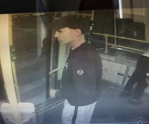 Policja poszukuje młodych wandali