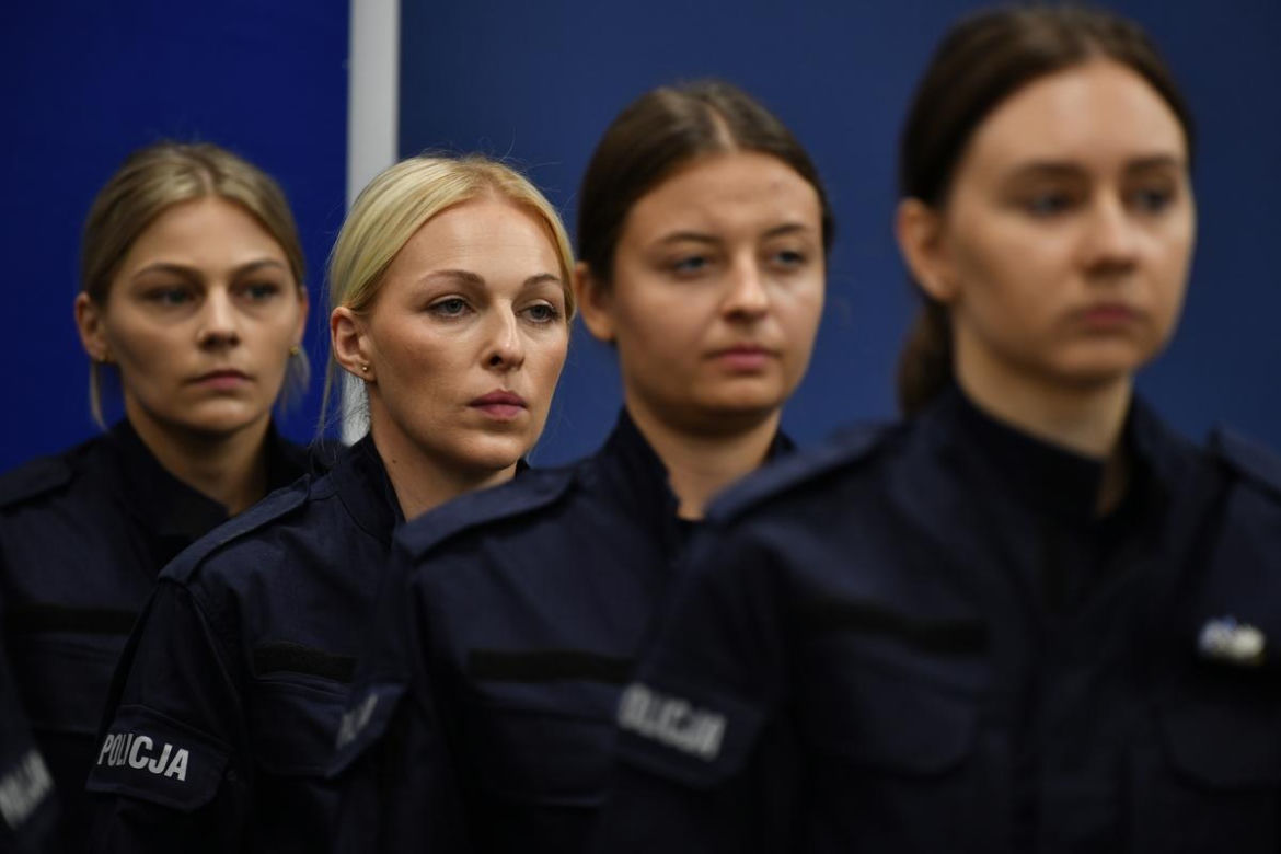 Oni będą dbać o nasze bezpieczeństwo. Nowi policjanci w Podlaskiem [ZDJĘCIA]