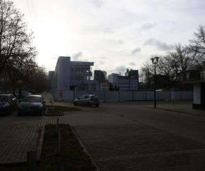 Wyburzą Mordor ? Wielkie sprzęty rozpruwają biurowce
