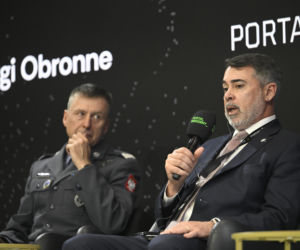 Scena Biała Przewaga powietrzna w nowoczesnym konflikcie. Od koncepcji użycia, przez zakup do misji lotniczych. Jak optymalnie odpowiedzieć na potrzeby polskich Sił Powietrznych?