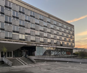 Hotel Cracovia w Krakowie się sypie