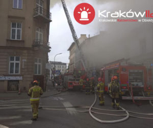 Pożar w kamienicy na rogu Rajskiej i Dolnych Młynów