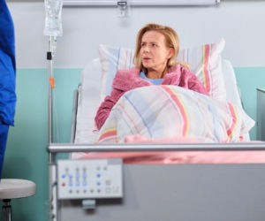 Pierwsza miłość: Marysia niewiele pamięta z ostatnich wydarzeń. Wszystko się zmienia, gdy przypadkiem zauważa Teresę