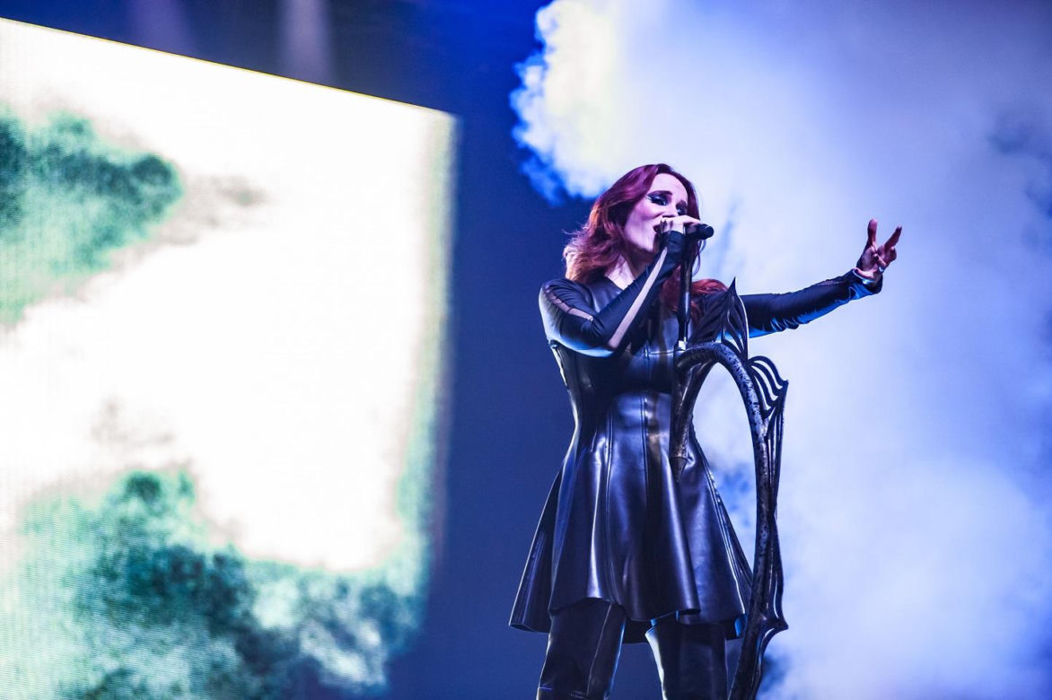 Misternie zaplanowane wizualne widowisko – Epica, Amaranthe i Charlotte Wessels zagrali w Warszawie [RELACJA]