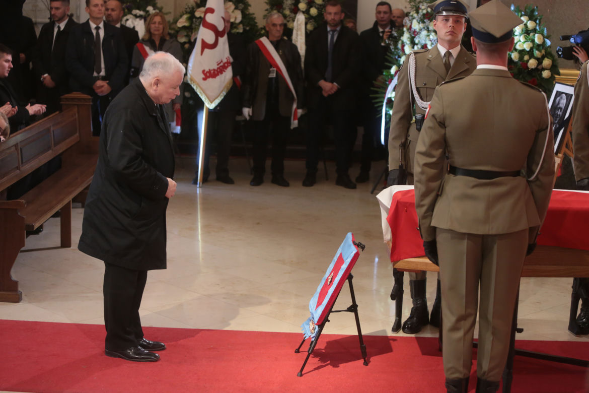Premier przyjmuje kondolencje