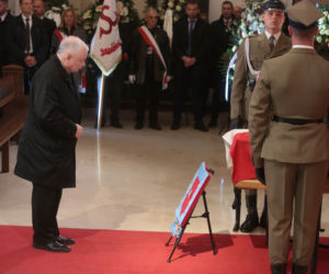 Premier przyjmuje kondolencje