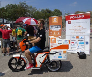 LEM Napoli. Skuter, który pizzę dowiezie zawsze ciepłą